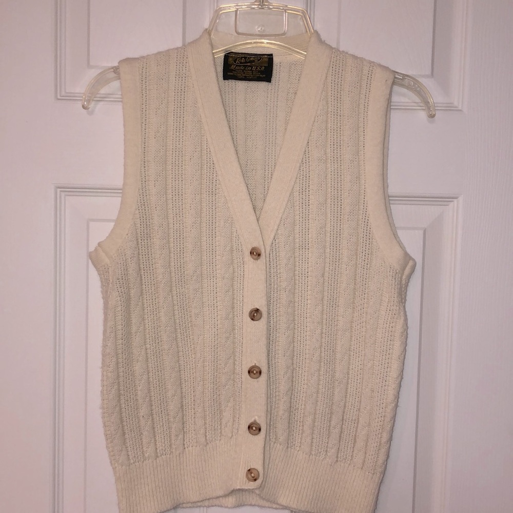 Vintage M 5 button sweater vest, off-white/cream